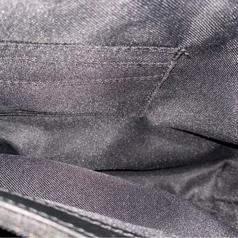 Purse - Picture 7 of 9